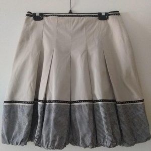 Stylish skirt from Italy